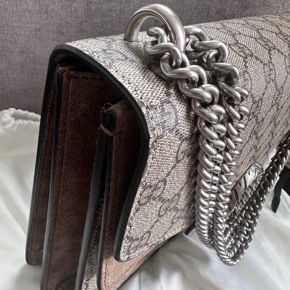 GUCCI｜Beige GG Supreme Dionysus Shoulder Bag - Picture 9 of 13